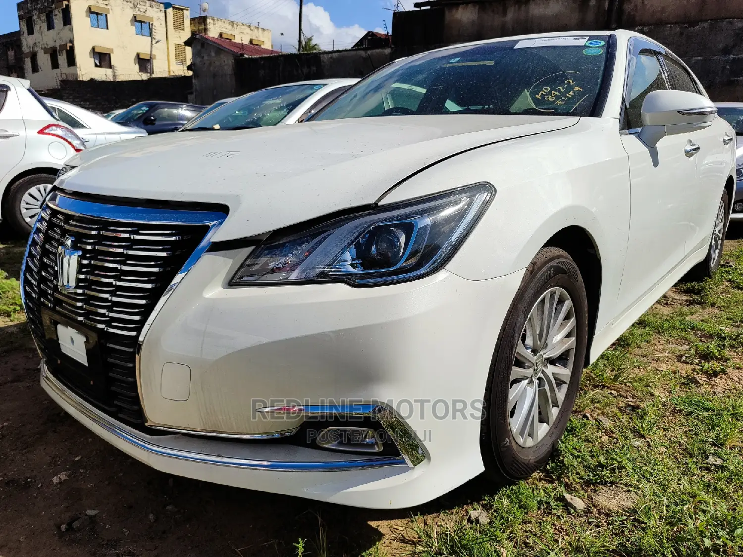 Toyota Crown 2016 Pearl