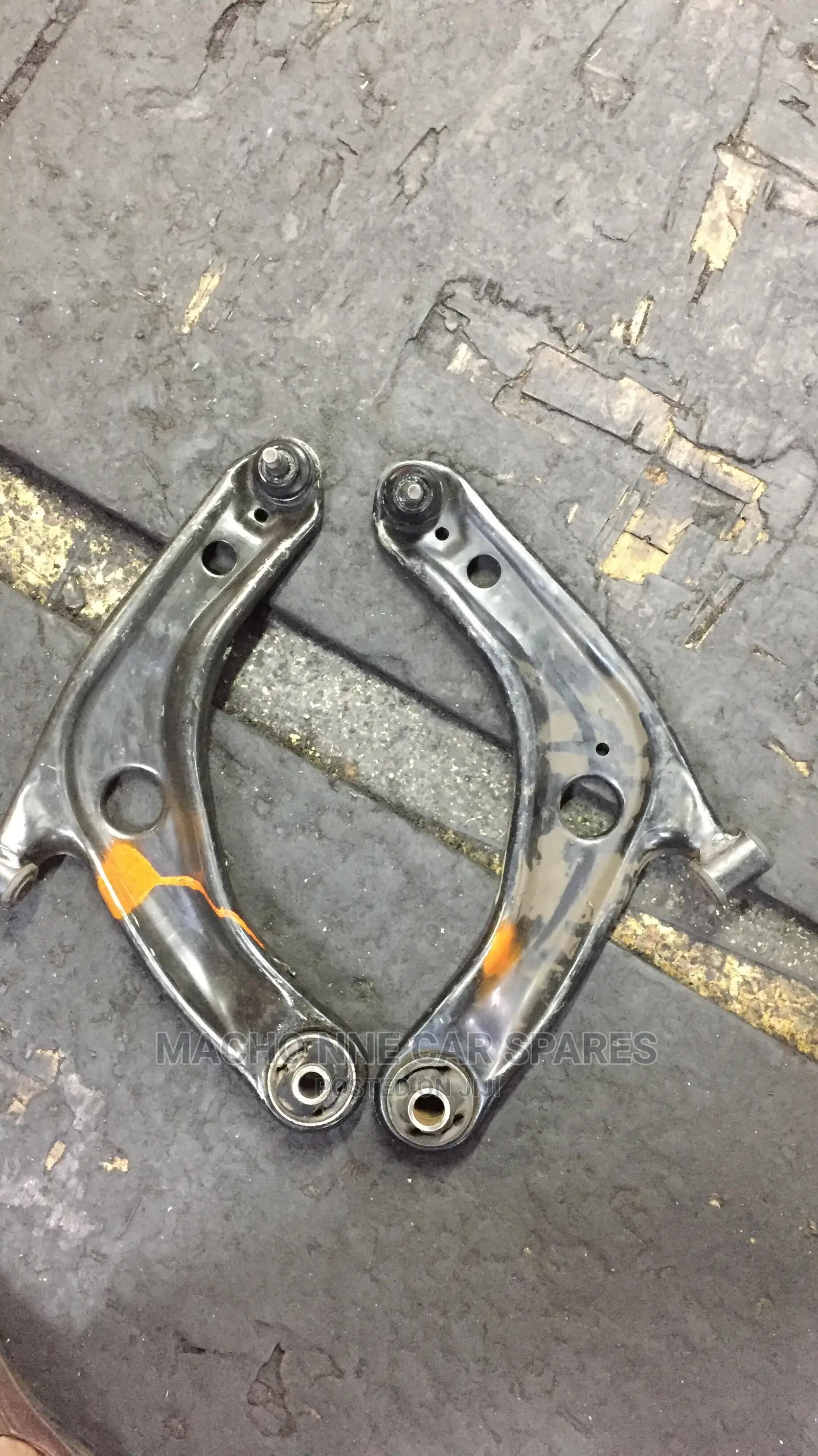 Toyota Belta Arm