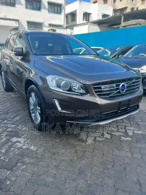 Premium Brown Volvo XC60 2017: Luxury SUV Awaits You