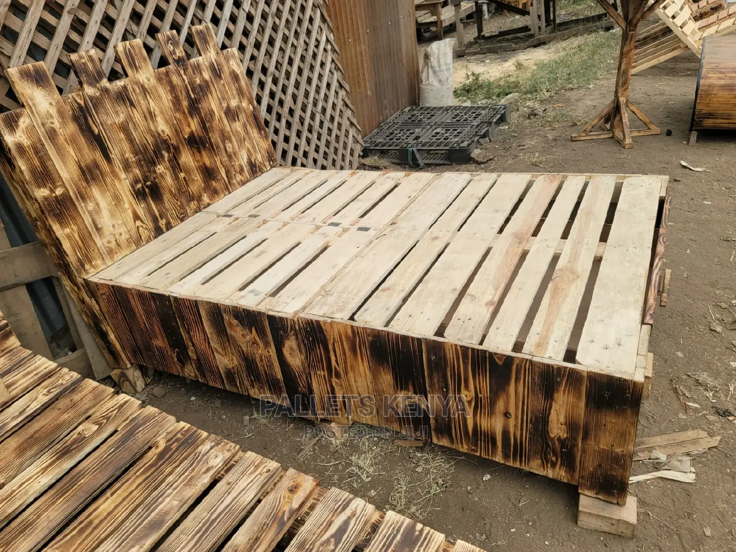 Pallet Bed 4 *6- With Storage ( #PHP)
