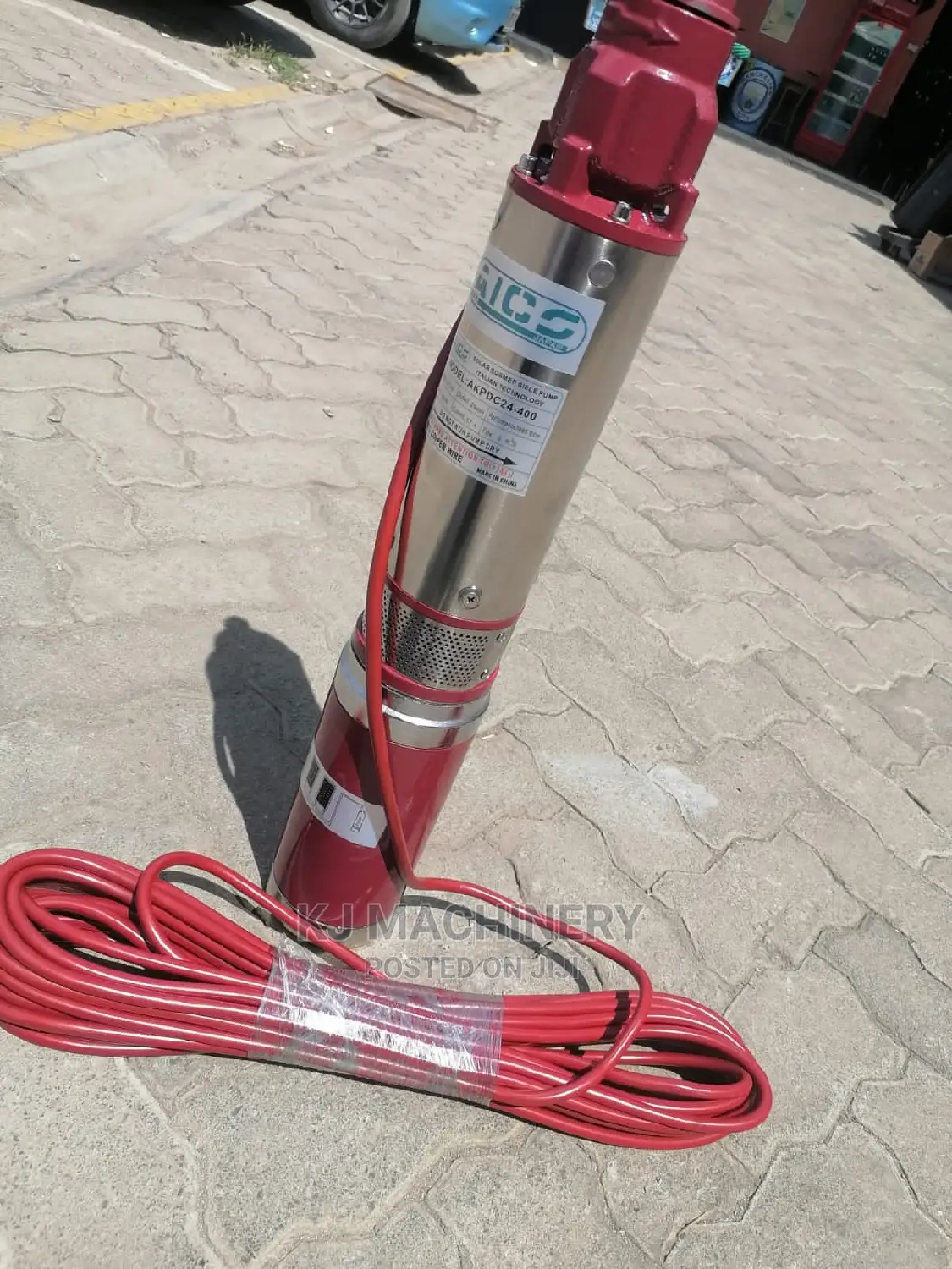 Solar Submersible Pump-Outlet 25mm/50mm -Flow 3000l/H-400w.