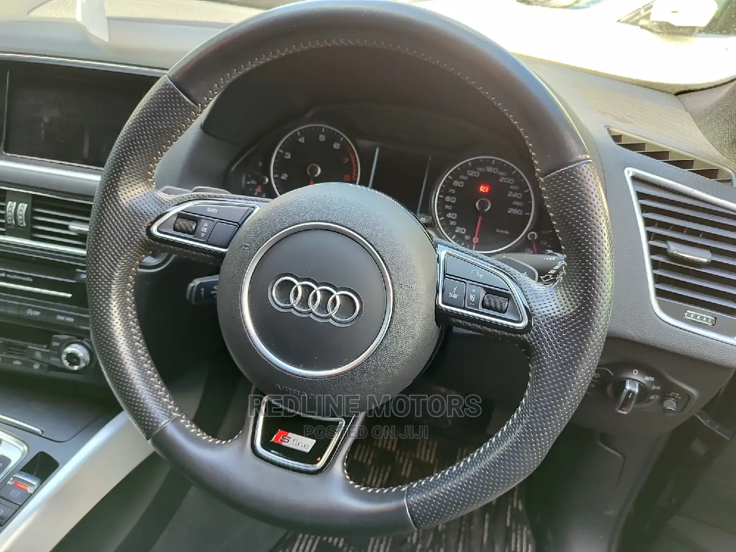Audi Q5 2016 Matt Black