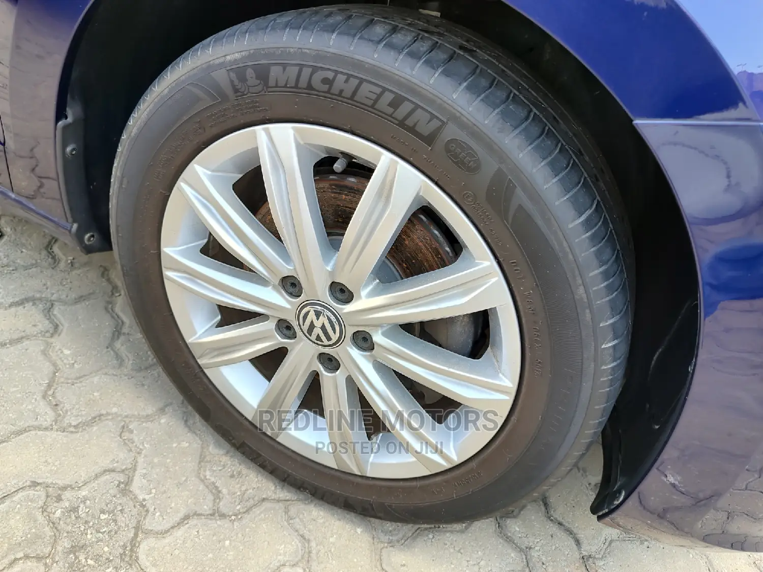 Volkswagen Touran 2016 Blue