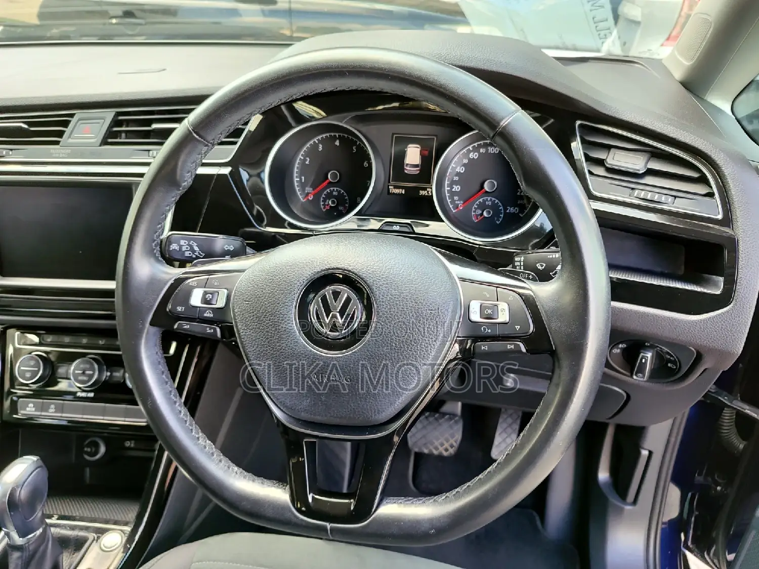 Volkswagen Touran 2016 Blue