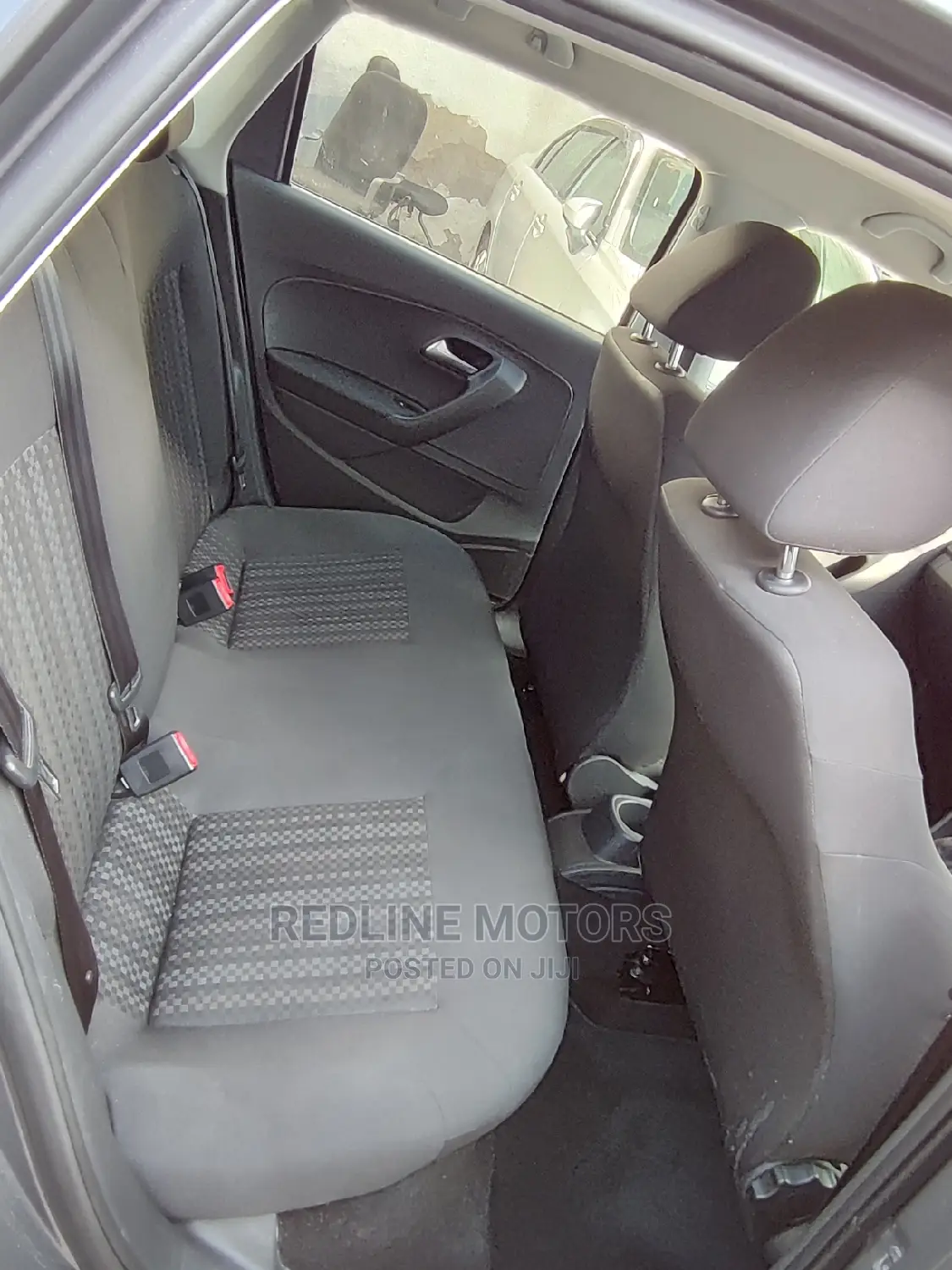 Volkswagen Polo 2016 Gray