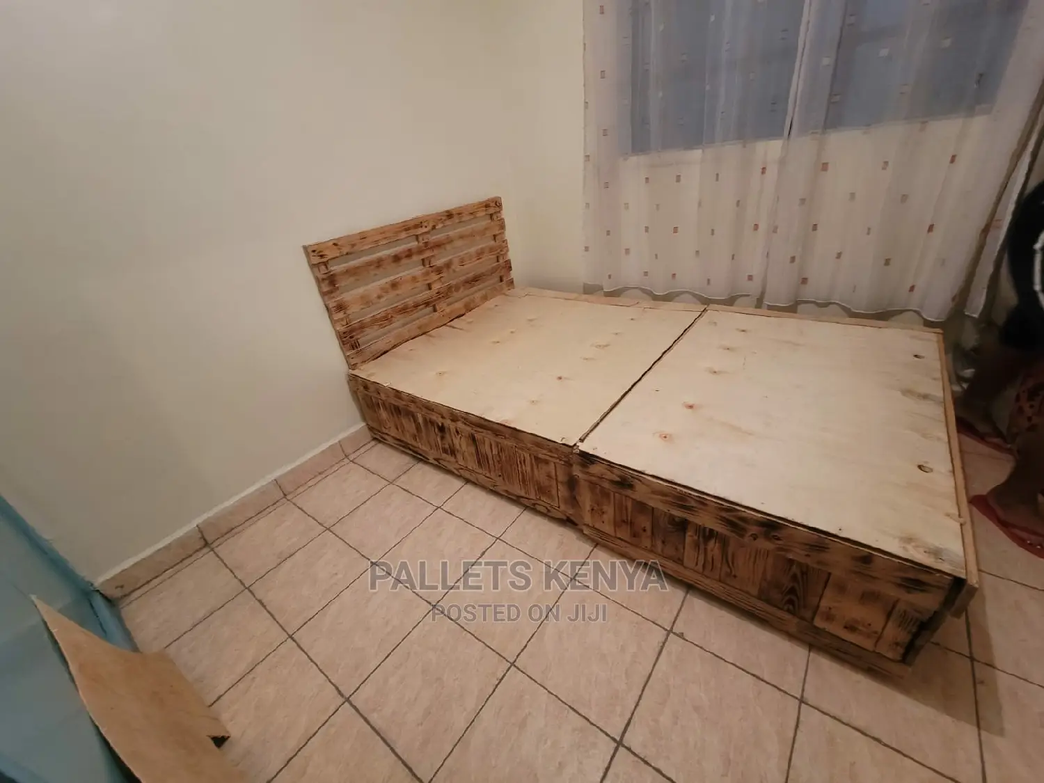 Pallet Bed- 4*6 Detachable Bed. (I#C)