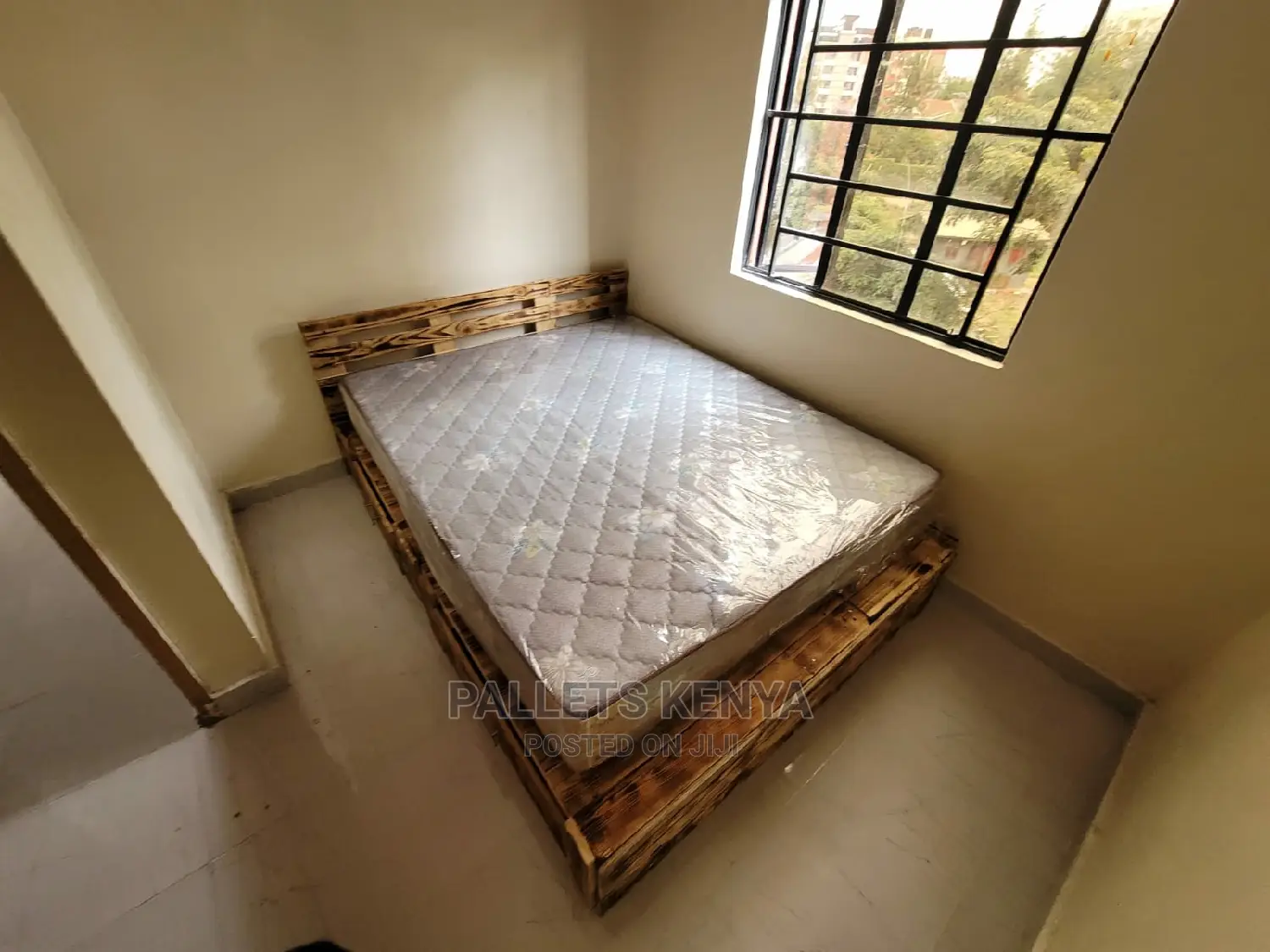 5*6 Pallet Bed- Detachable With Drawers (CYT)