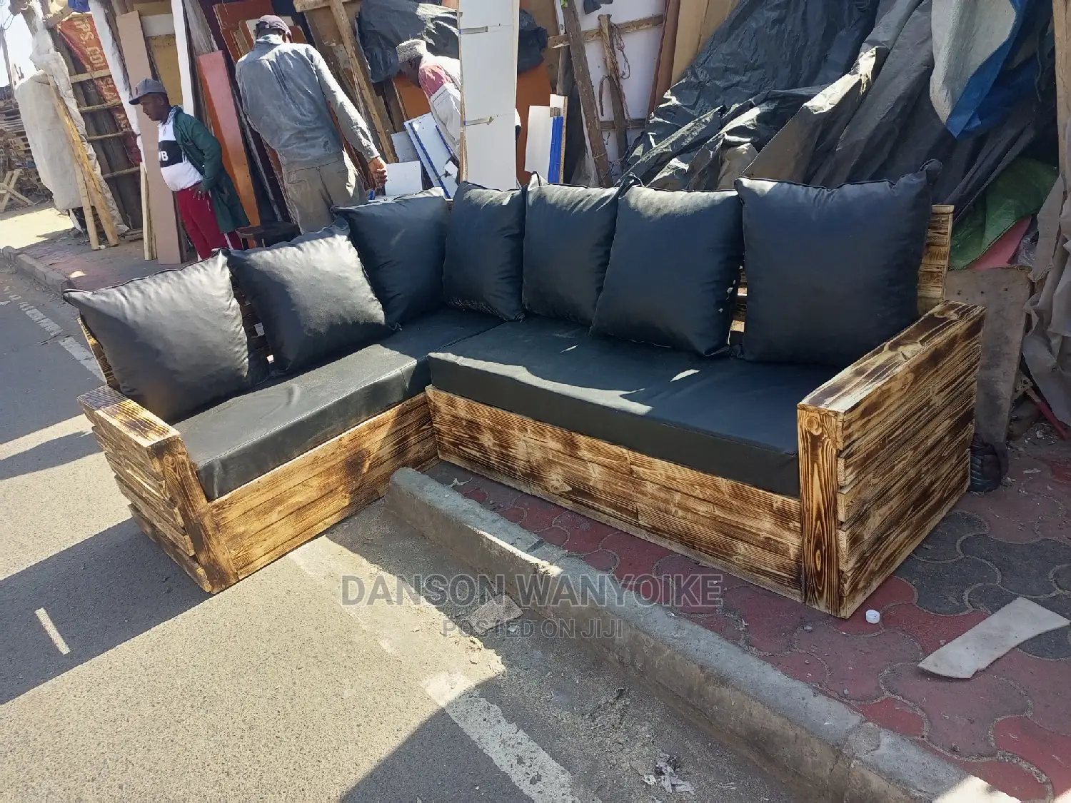 6 Seater Pallet Sofa on Sale