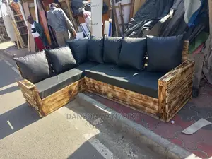 6 Seater Pallet Sofa on Sale