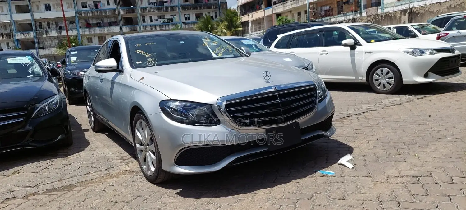 Mercedes-Benz E400 2017 Silver
