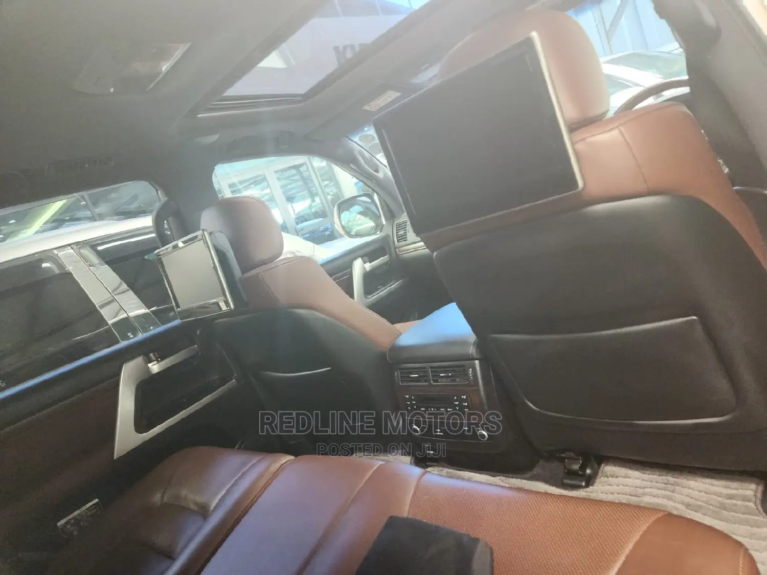 Toyota Land Cruiser 4.6 V8 ZX 2016 Silver