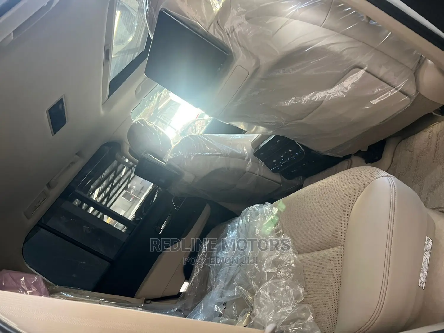 Toyota Land Cruiser 2023 White