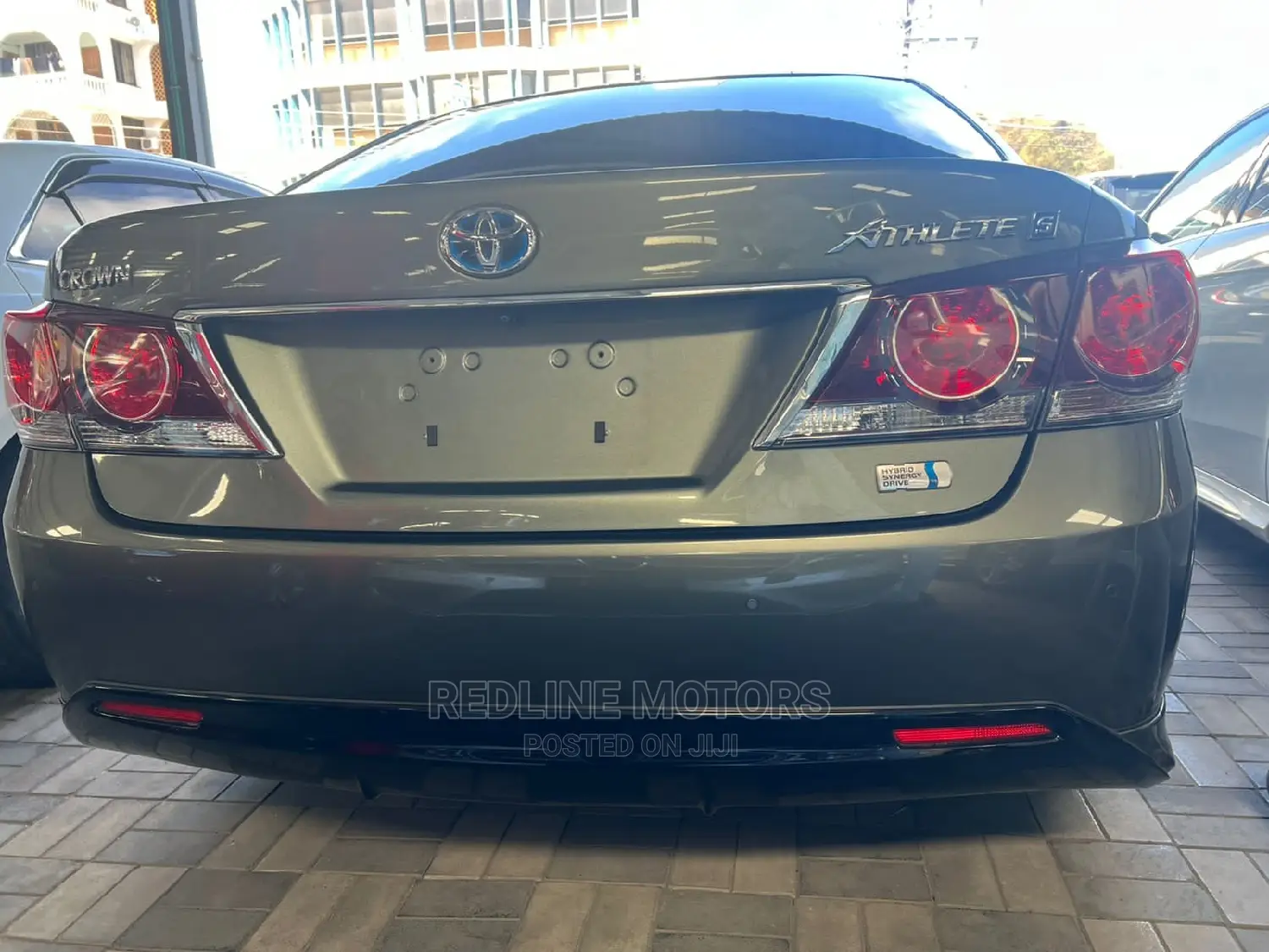 Toyota Crown 2016 Green
