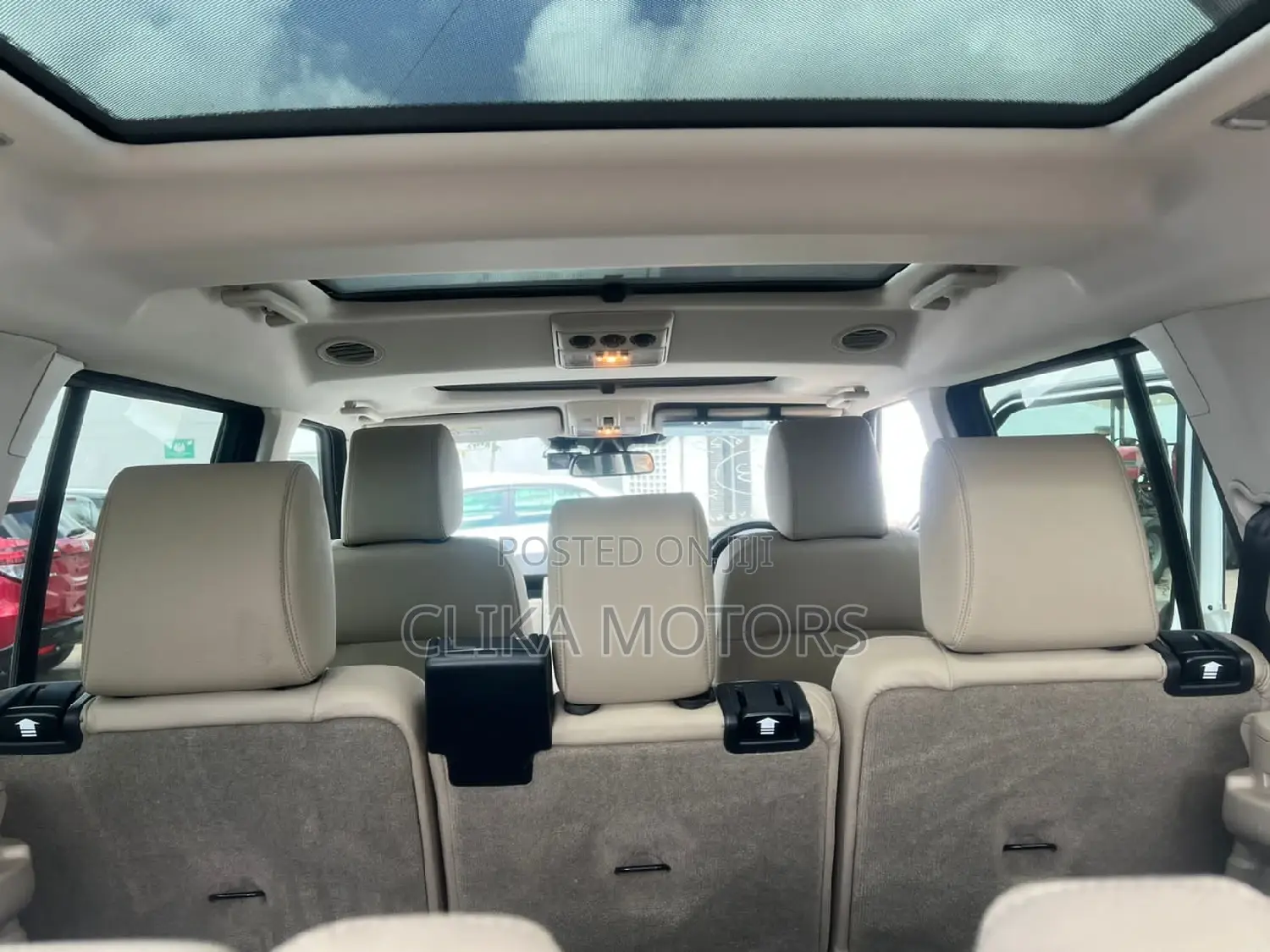 Land Rover Discovery 2016 Pearl