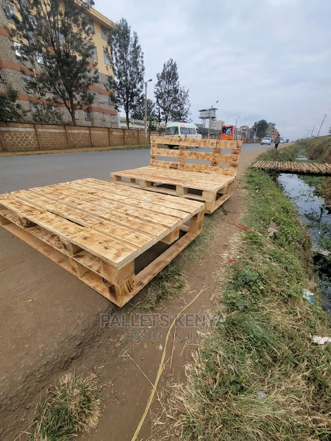 Pallet Bed- 5*6 Detachable Bed (AIL)