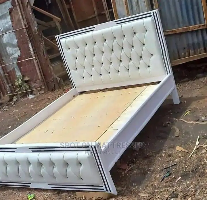 Classic Tufted Beds