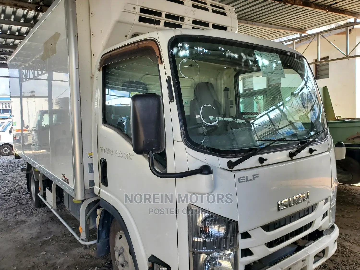 Isuzu Elf 2016 Manual Diesel Refrigerated 2 Tonnes