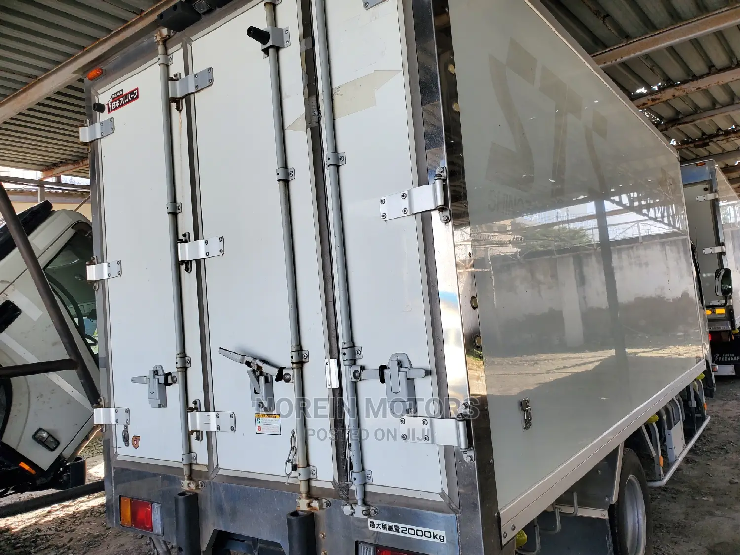 Isuzu Elf 2016 Manual Diesel Refrigerated 2 Tonnes