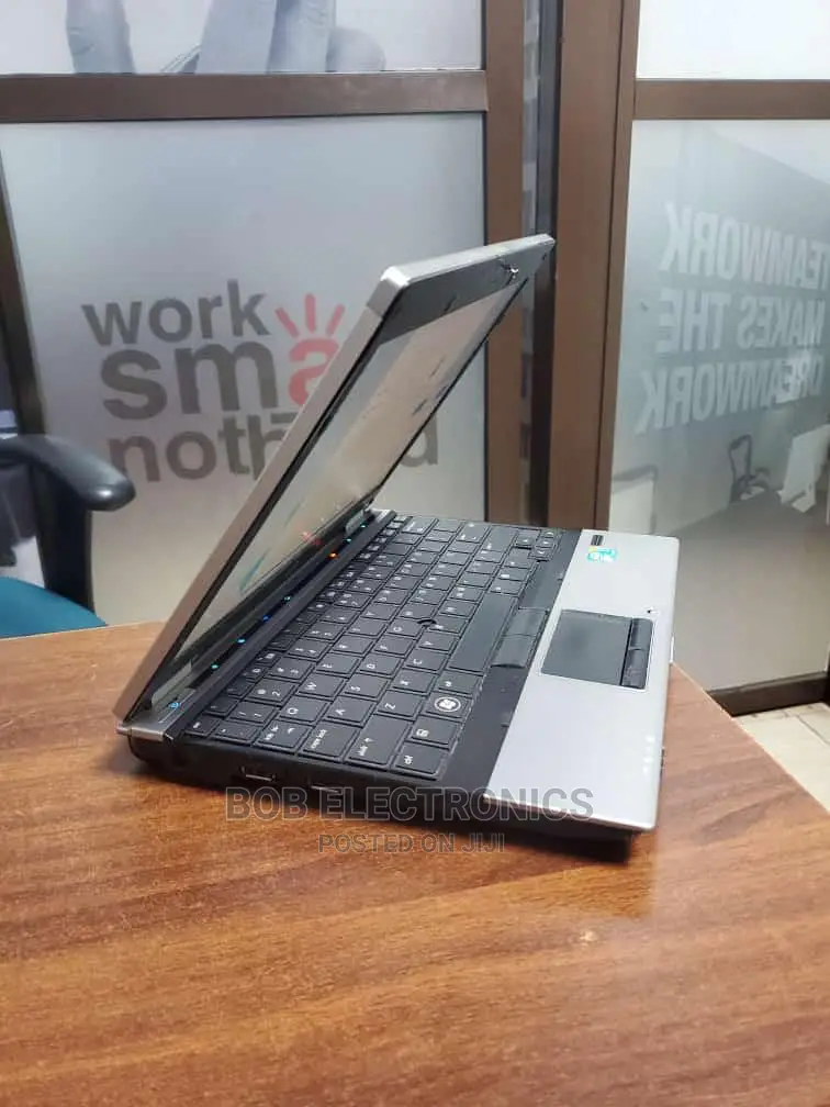 Laptop HP 14-Dq2031tg 4GB Intel Pentium HDD+SSD 320GB