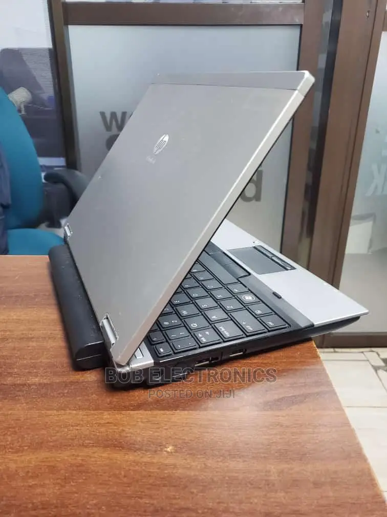 Laptop HP 14-Dq2031tg 4GB Intel Pentium HDD+SSD 320GB