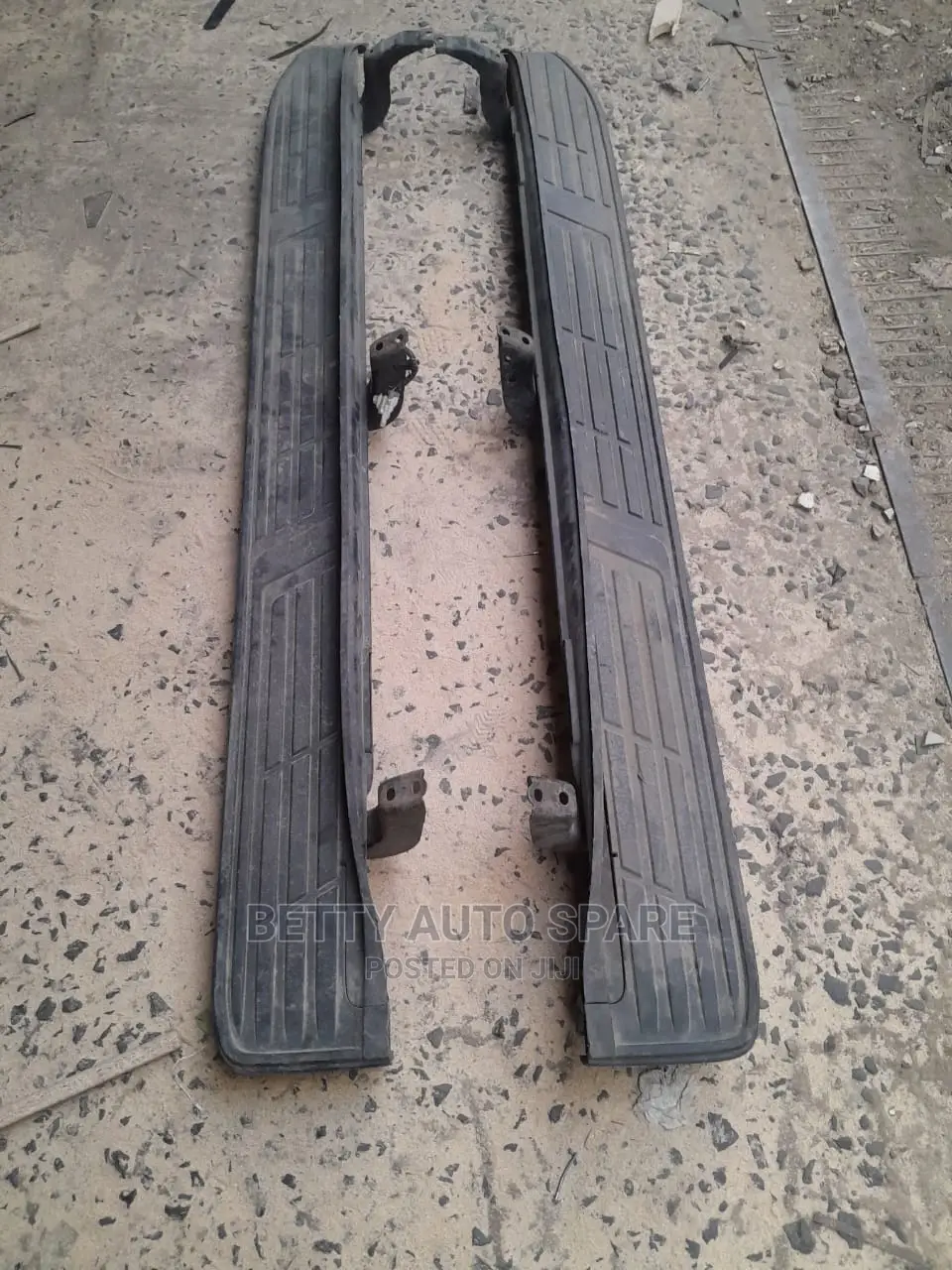 Prado 150 Side Steps/ Steppers Japan
