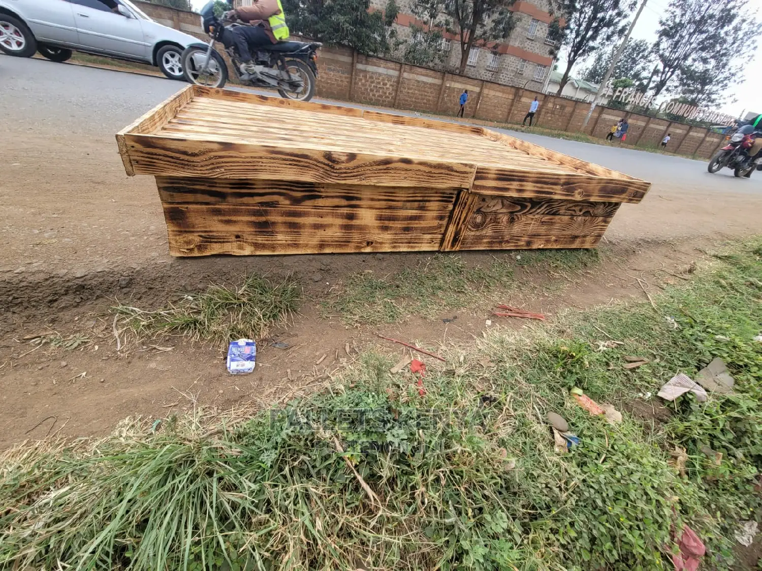 4*6 Pallet Bed- Detachable ( CYD;)