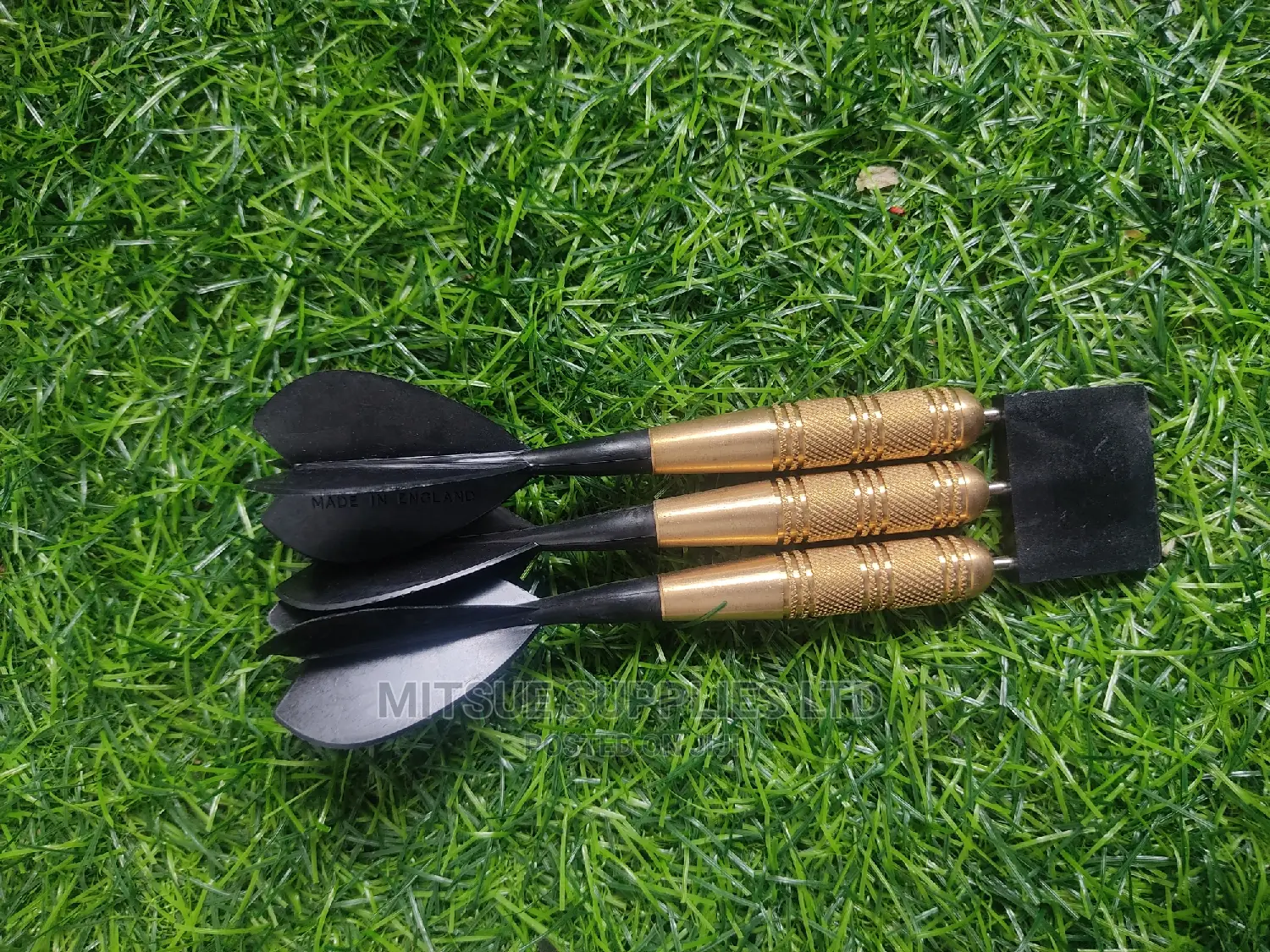 A Set of 3 Steel Darts With Plastic Flights - 37G Black