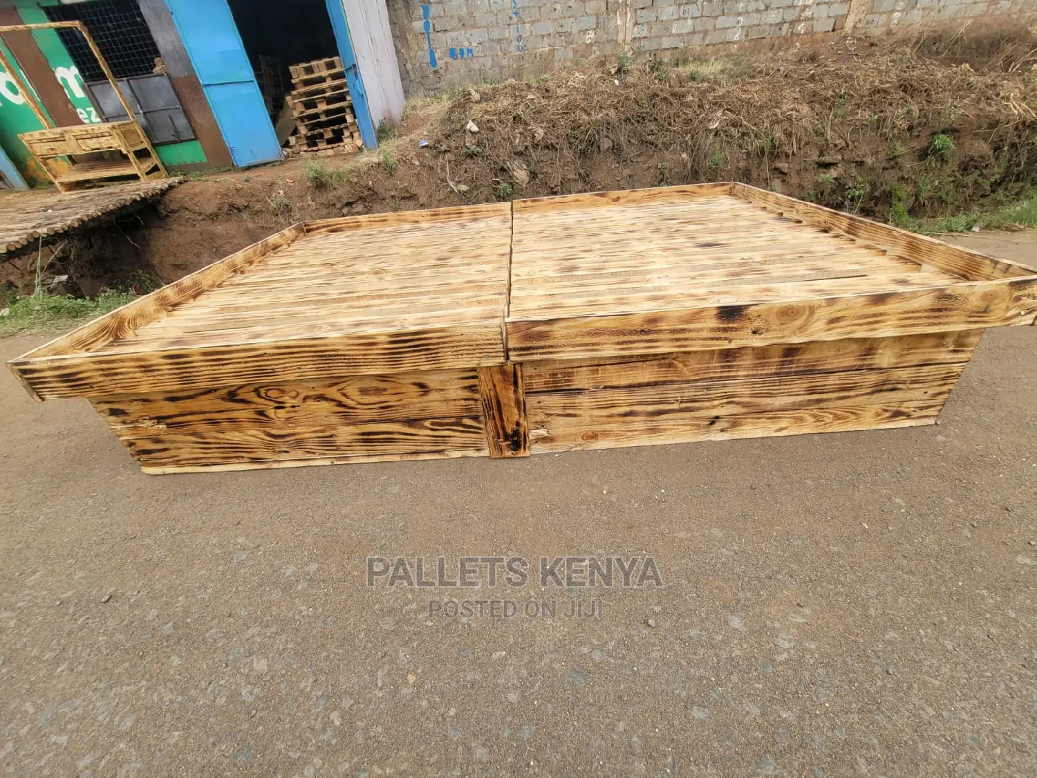 Pallet Bed- Detachable (MYK)