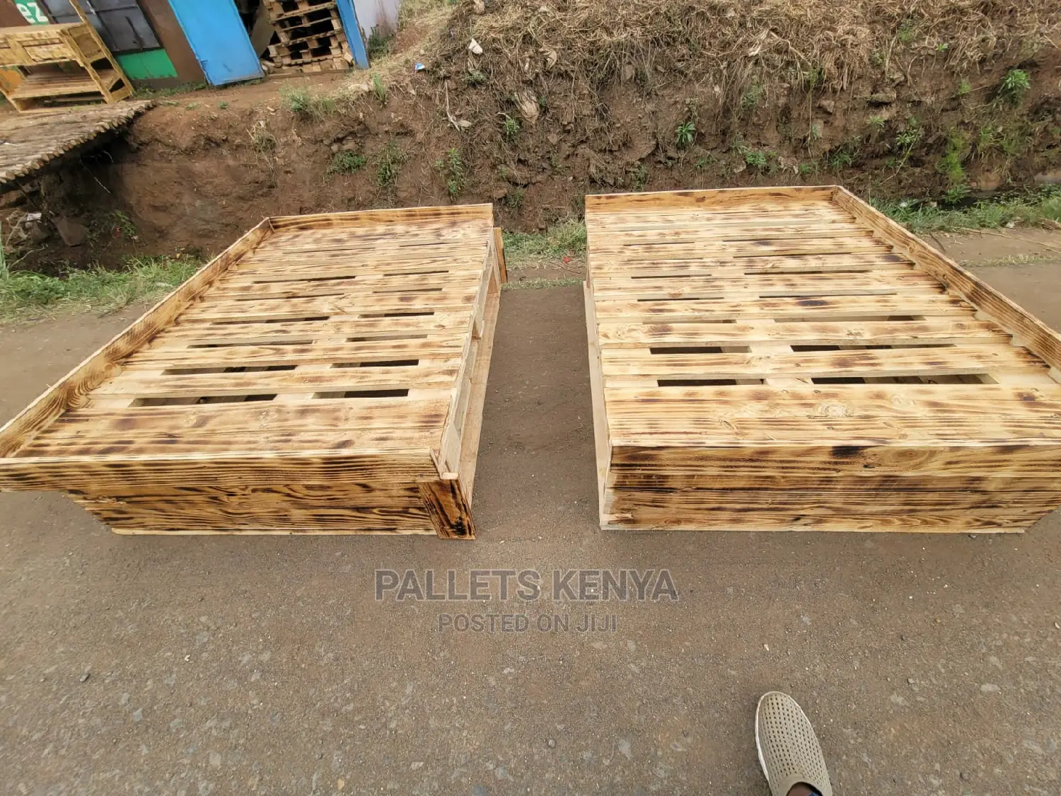Pallet Bed- Detachable (YTK;A)