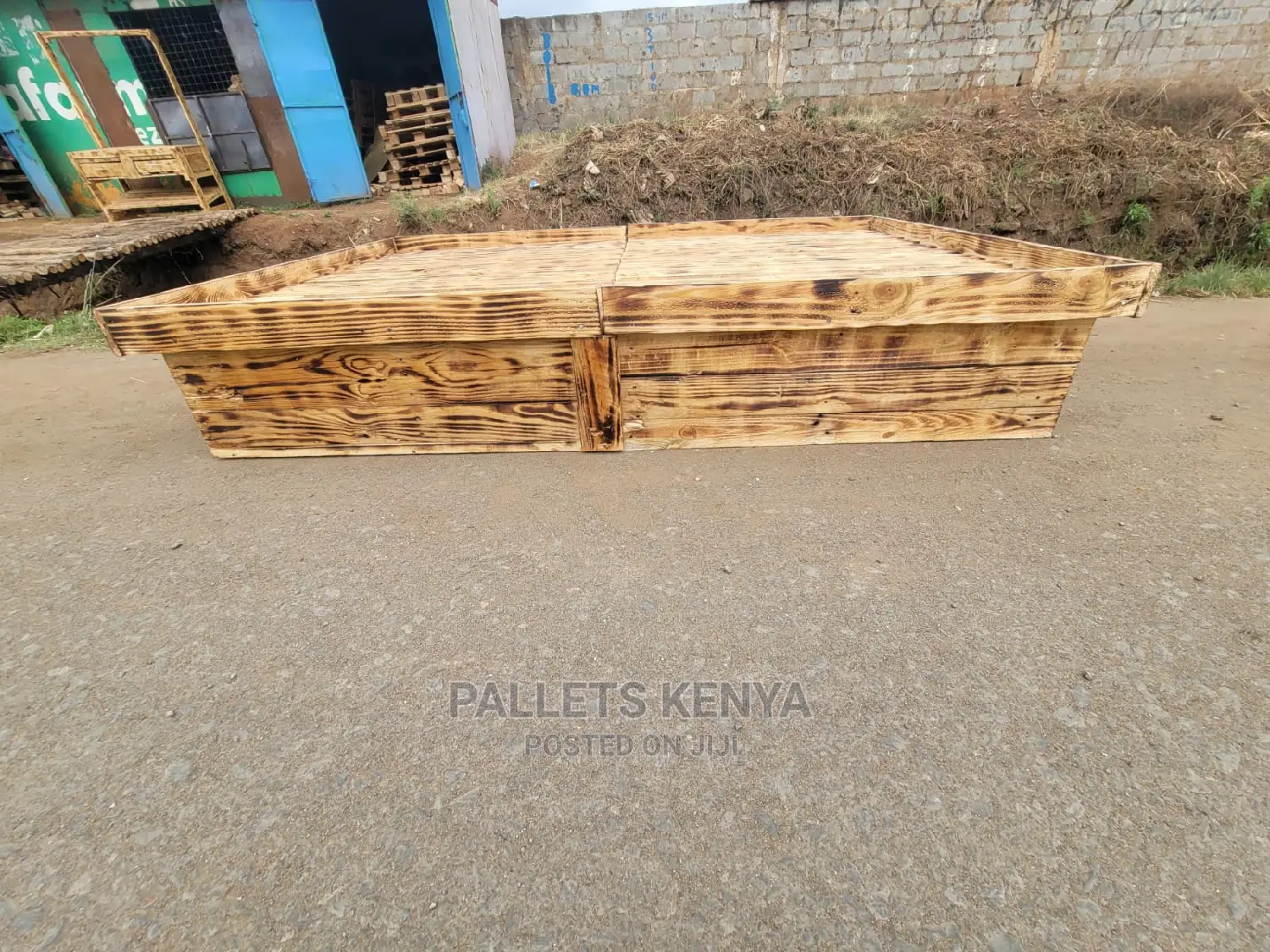 Pallet Bed- Detachable (ECM)