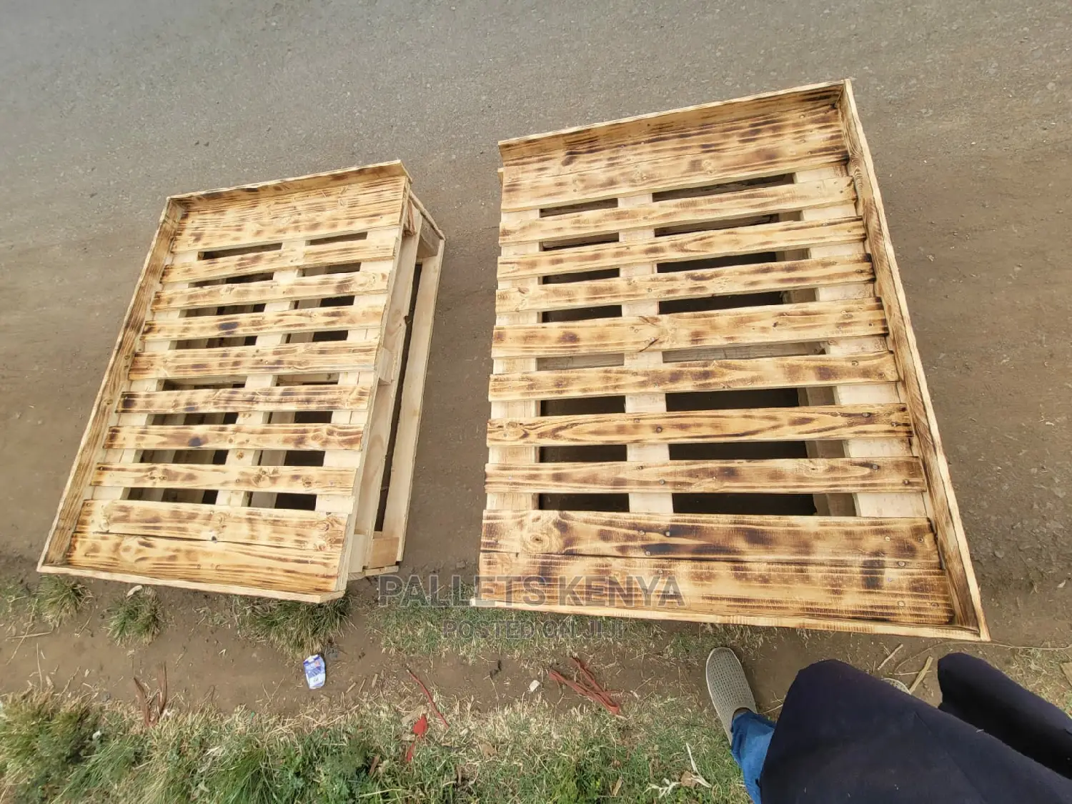 Pallet Bed- Detachable (LPV;)