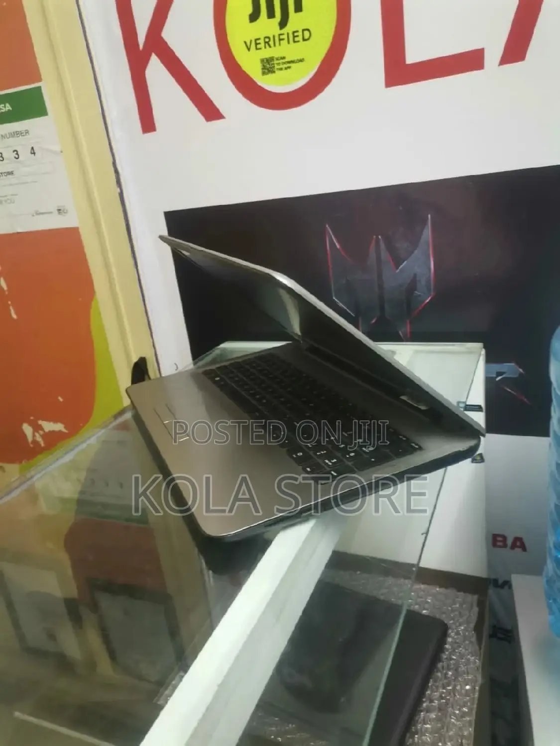 Laptop HP 15-Ra003nia 8GB Intel Core I3 HDD 500GB