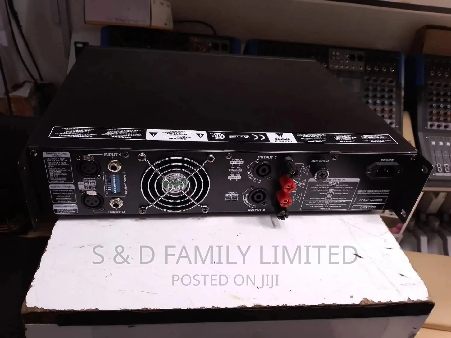 Behringer EP4000 Amplifier