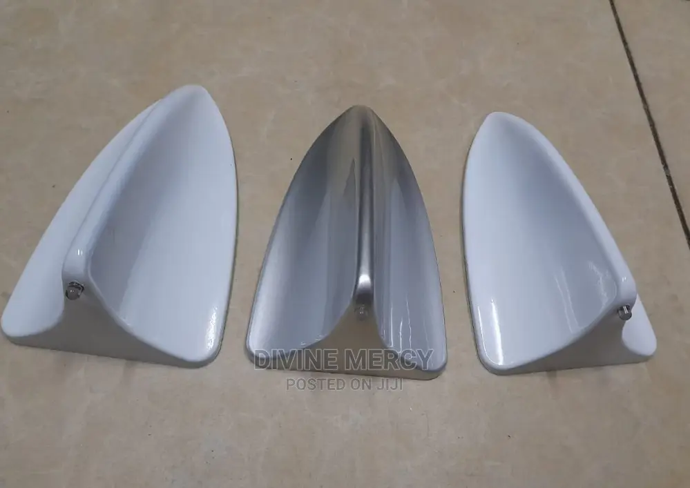 Universal Antenna/ Fin Antenna