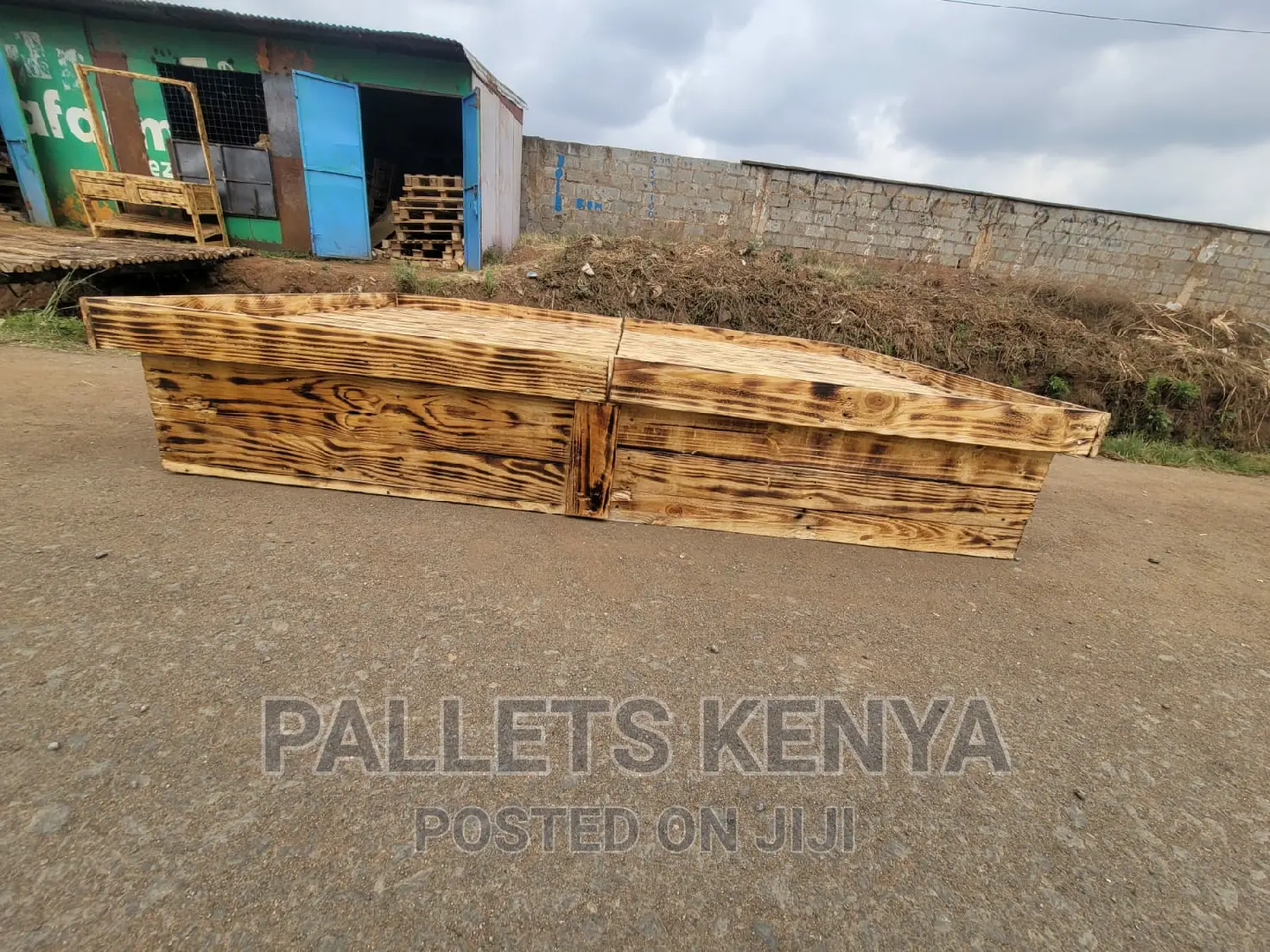 Pallet Bed- 4*6 Detachable Bed- (ICM)