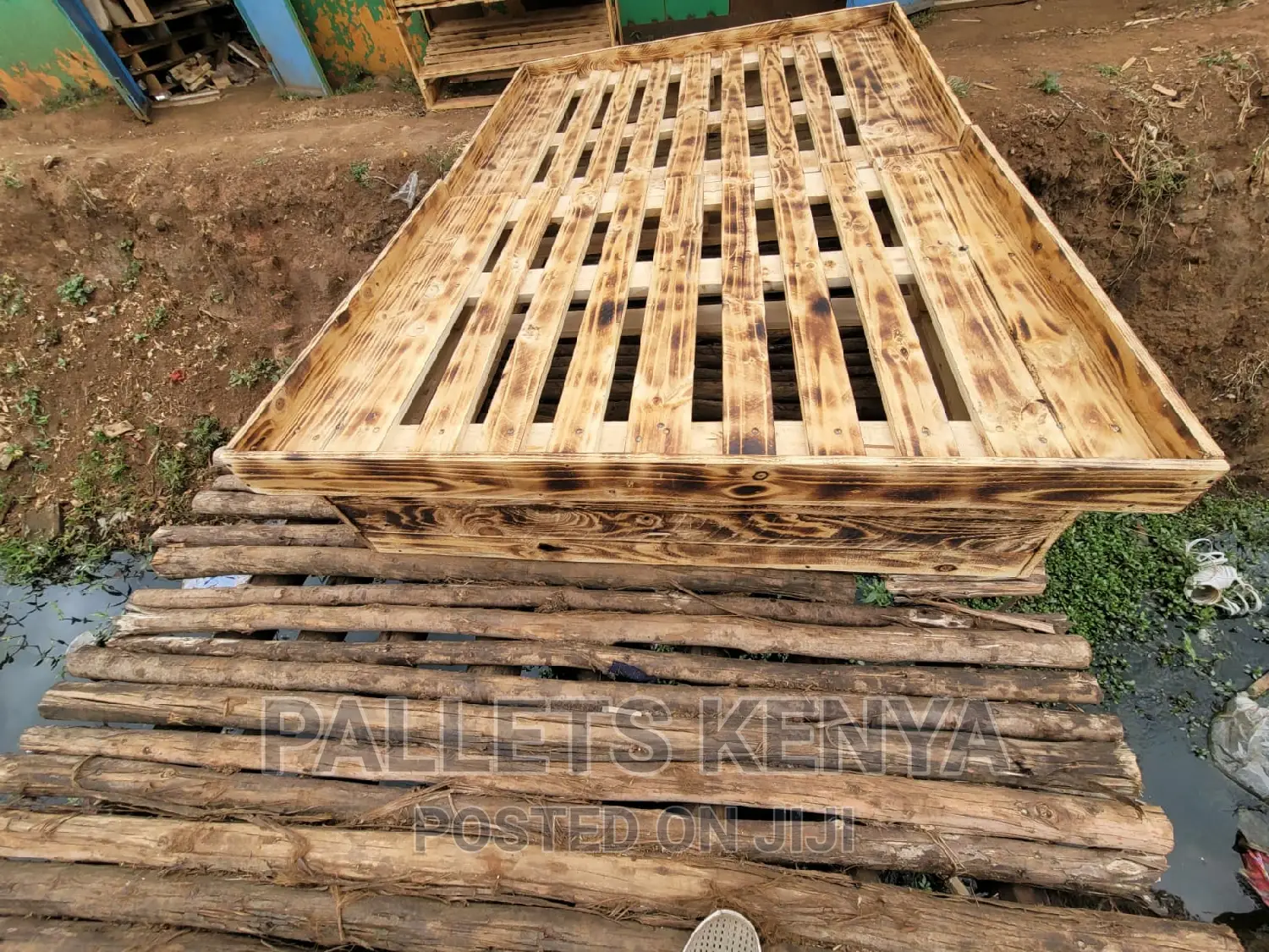 Pallet Bed- Detachable Bed- (€$¥)