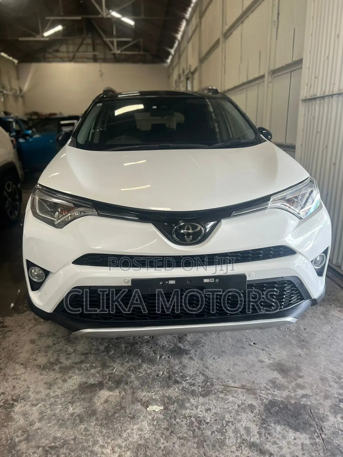 Toyota RAV4 2017 White