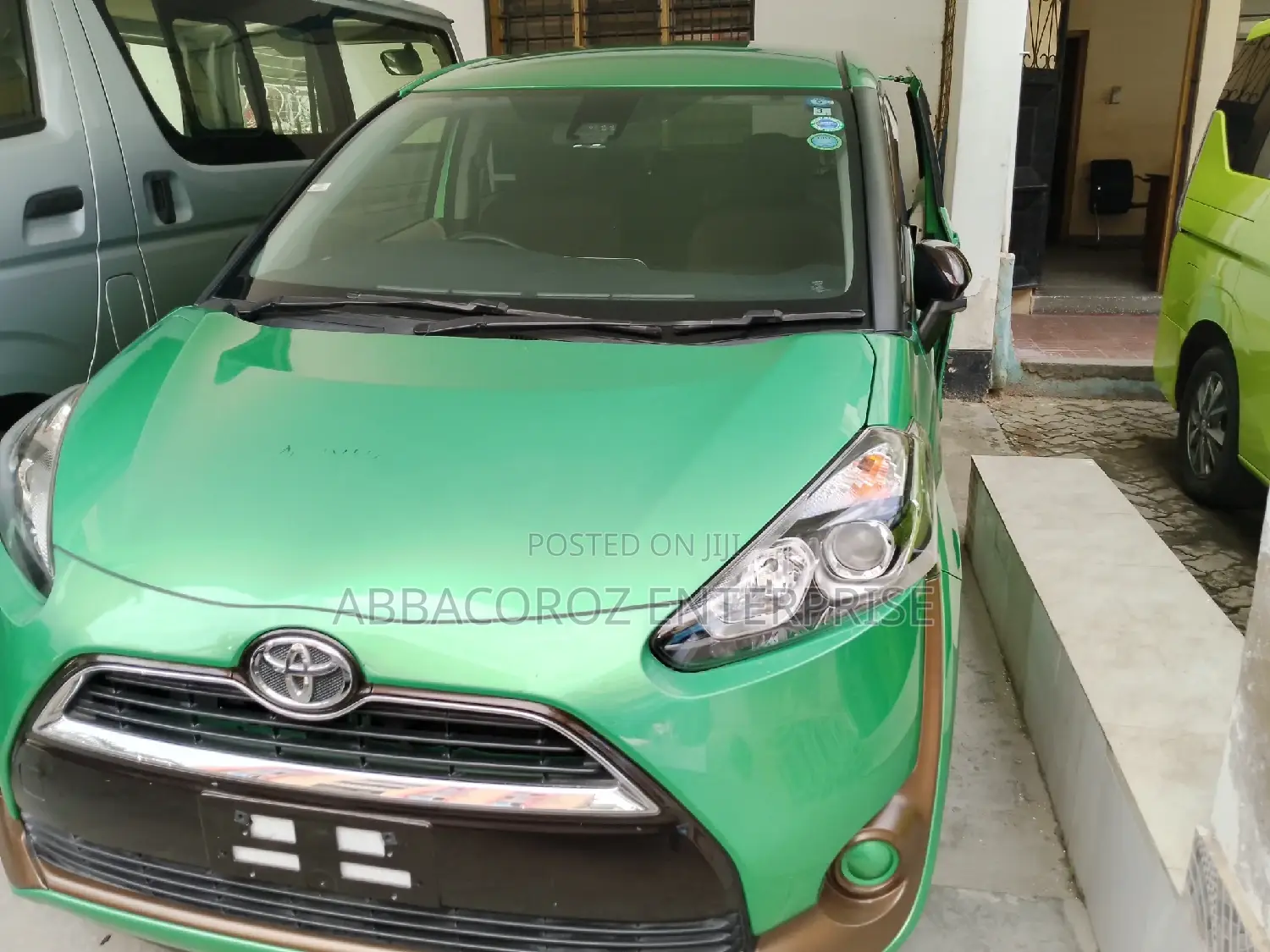 Toyota Sienta 2016 Green