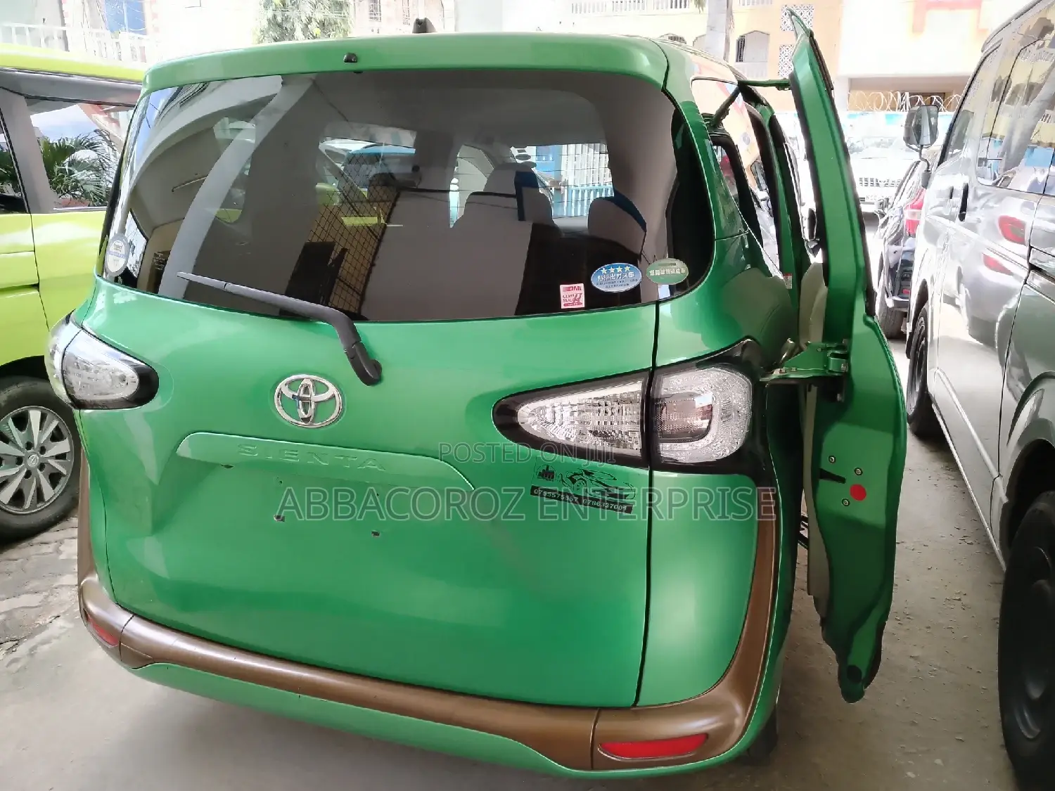 Toyota Sienta 2016 Green