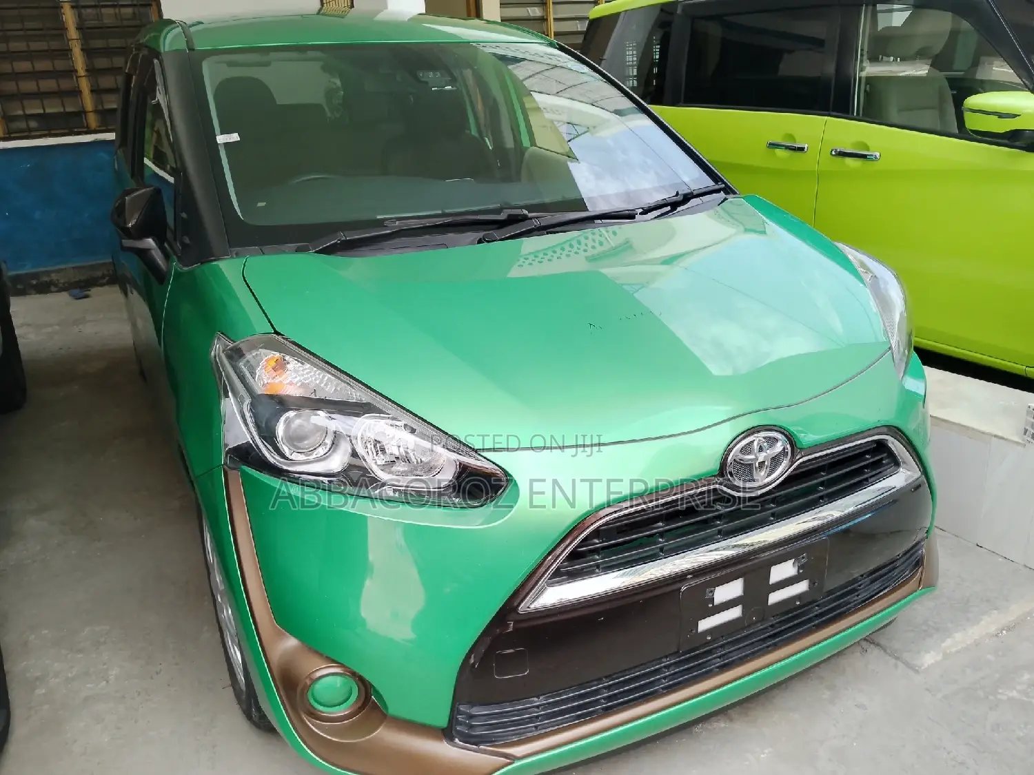 Toyota Sienta 2016 Green