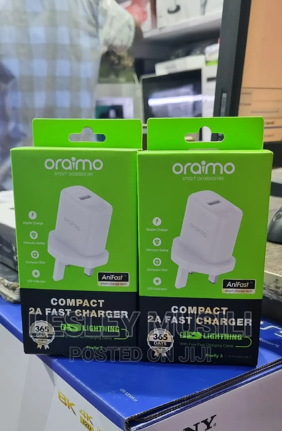 Oraimo OCW-U65S+L53 Lightning Cable Charger Kit White
