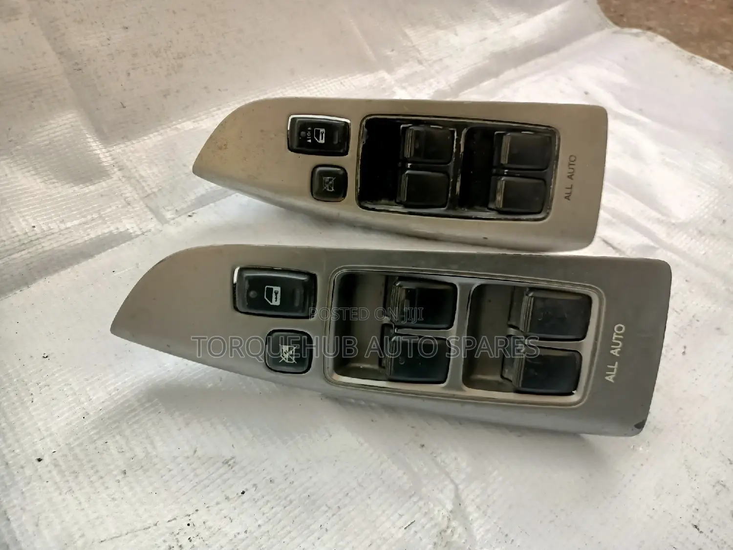Toyota Prado 120 Master Door Switch