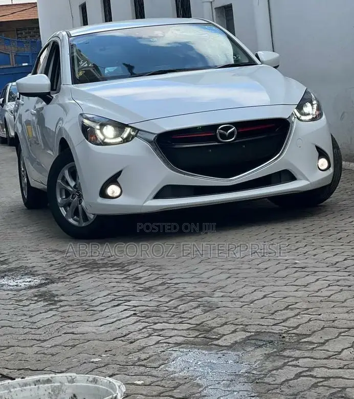Mazda Demio 2016 White