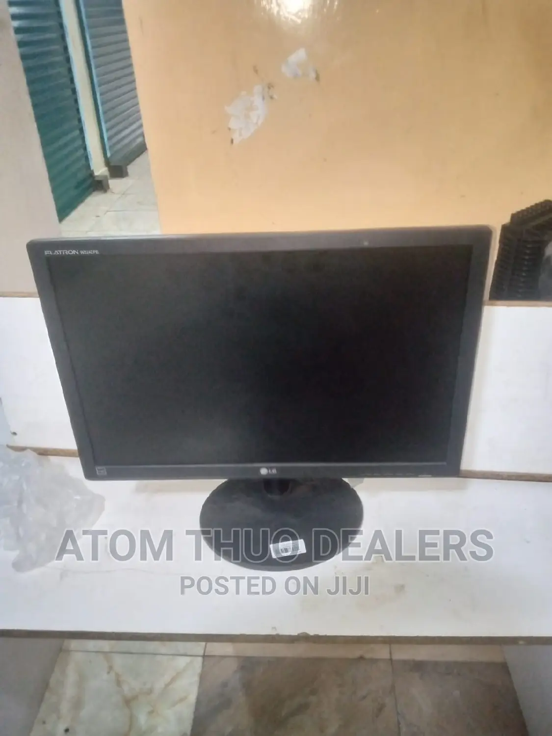 LG / LG TFT Monitor 22 Inches - Refurbished