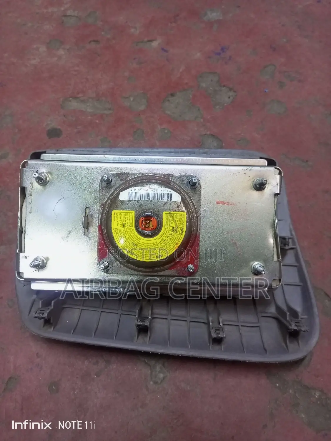 Nissan Wingroad Dashboard and Steering Airbags