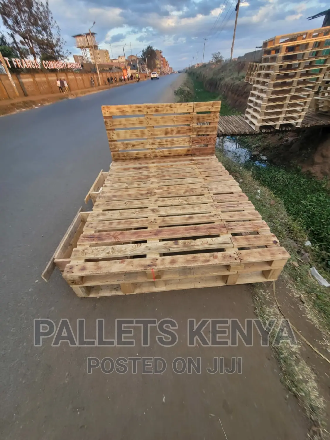 Pallet Bed- 5*6detachable With Drawers (Bbmh)