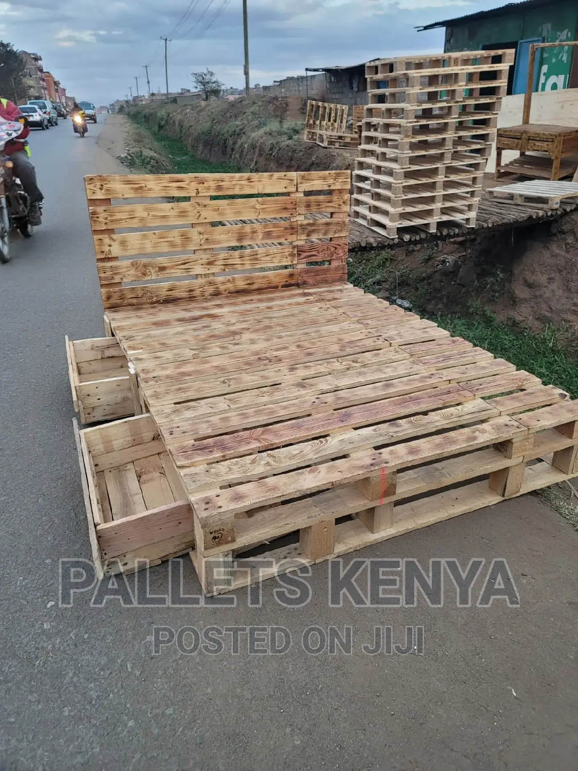 Pallet Bed- Detachable With Drawers 5*6(Lhwcc)