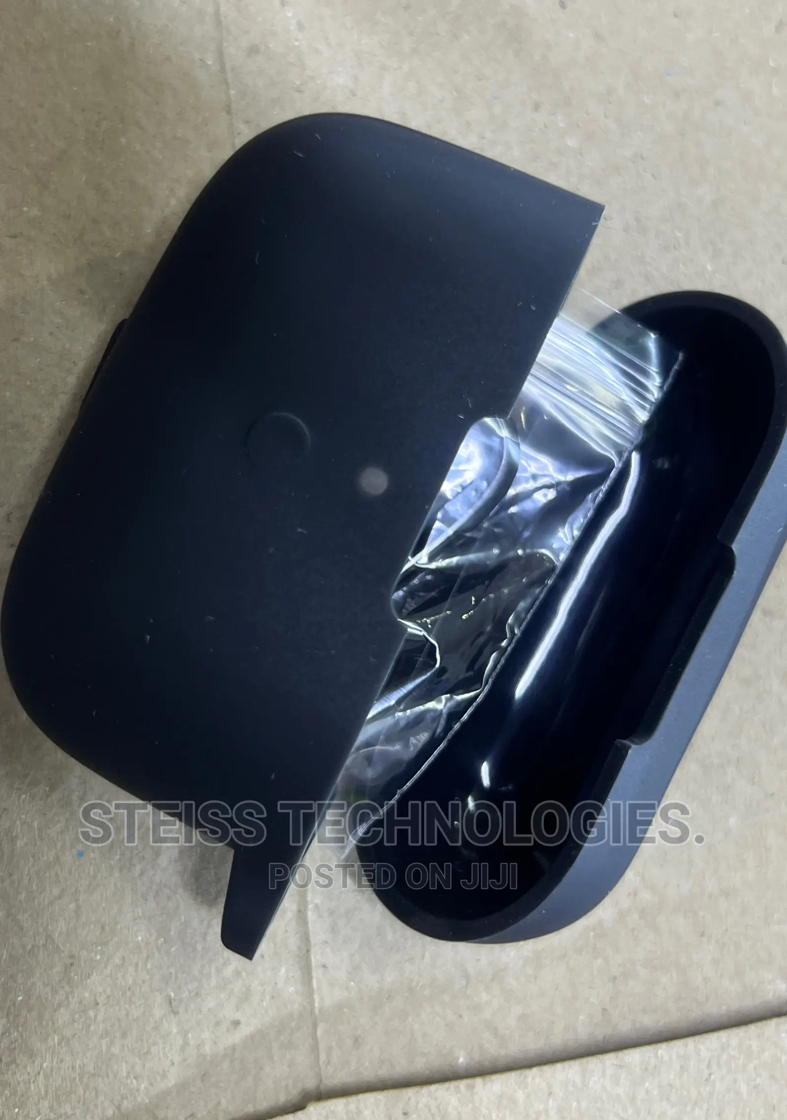 Oraimo Freepods 4 Casing.