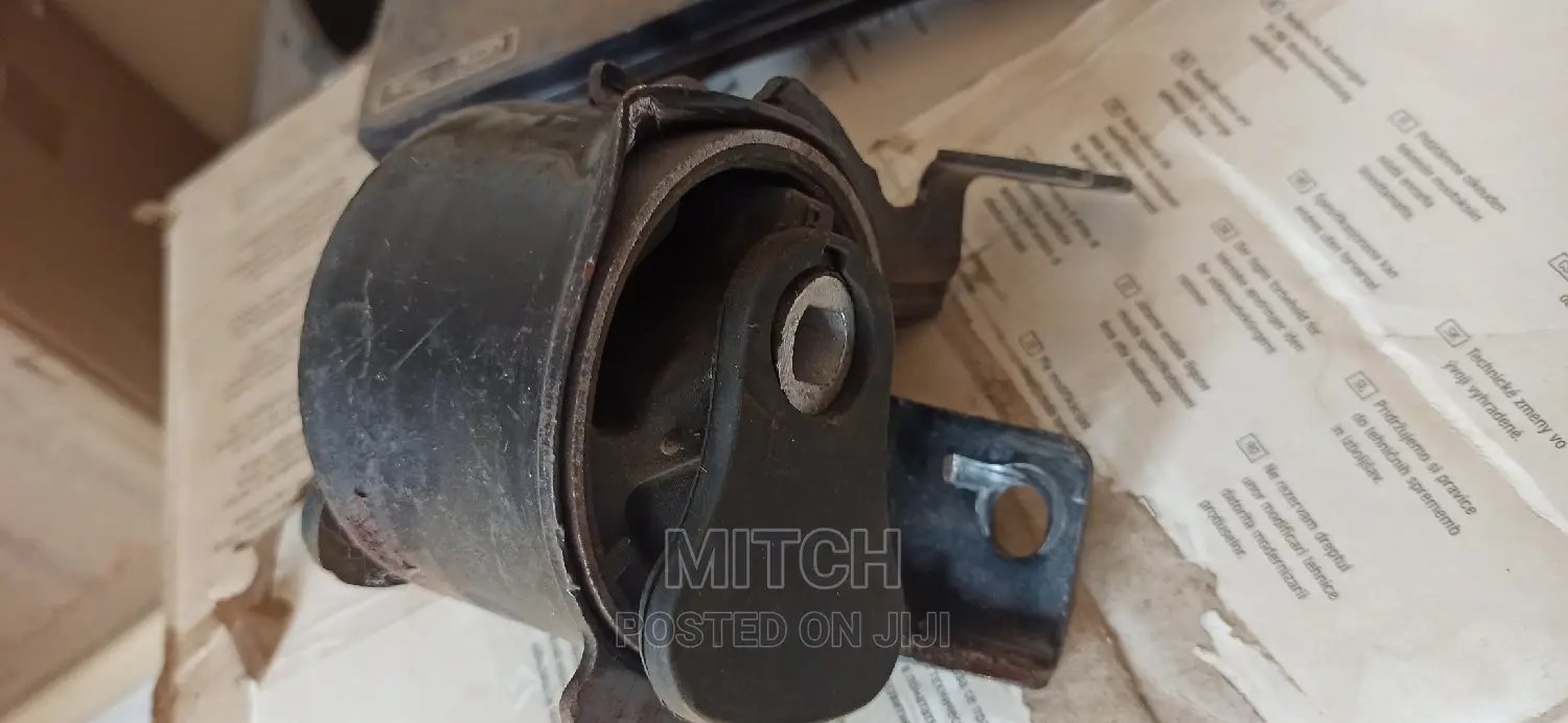 Ford Escape Mazda Tribute Engine Mount