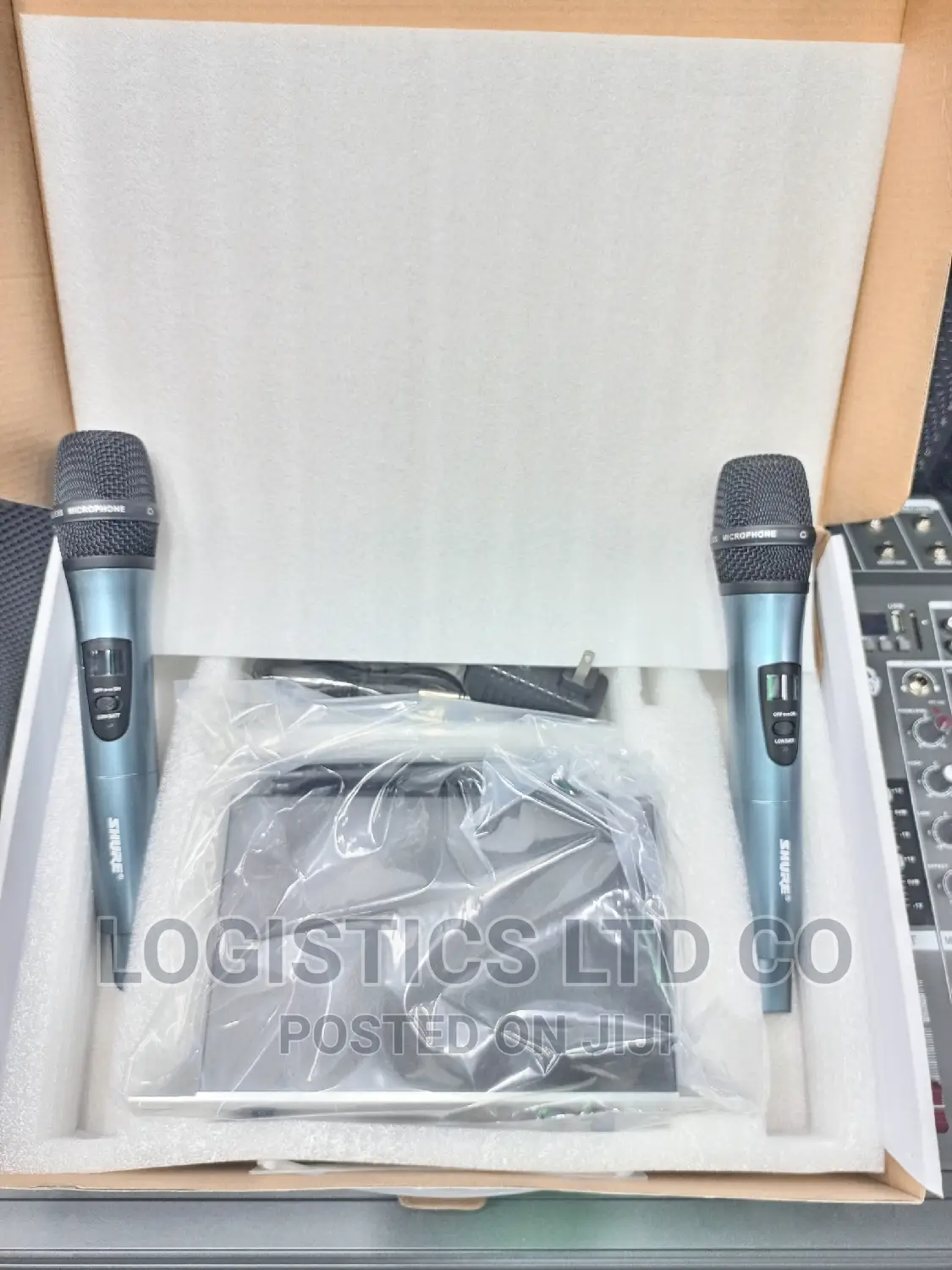 Shure UR 6800 Dual Channel UHF Wireless Microphone System